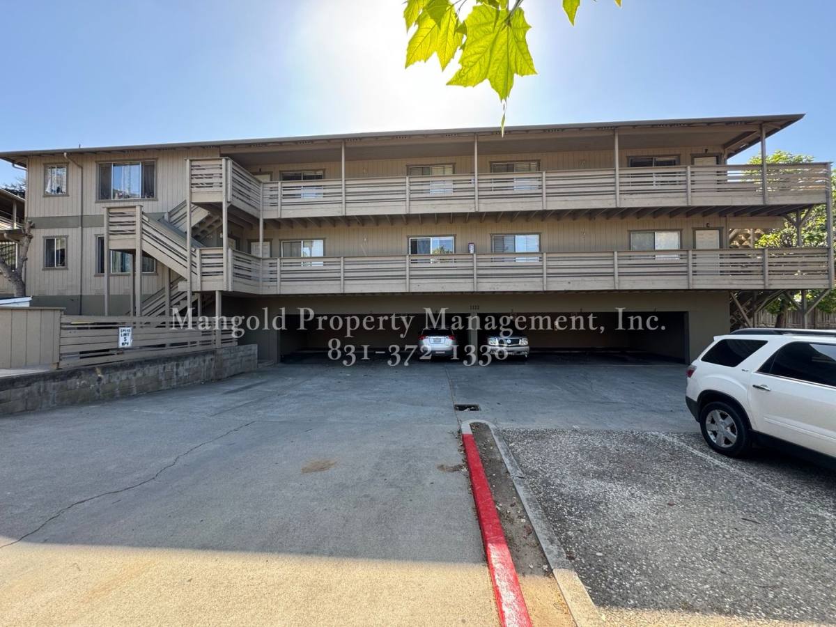Apartment for rent at 1131-1133 Alamo Way, Salinas, CA 93905