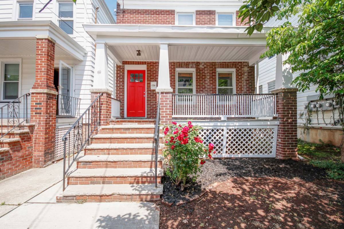 Apartment for rent at 69 Huntington St, New Brunswick, NJ 08901