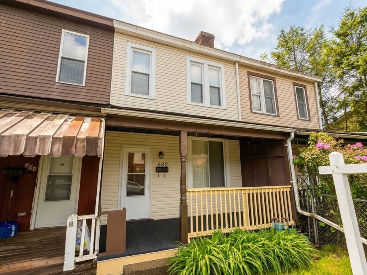 House for rent at 602 E 17th St, Homestead, PA 15120