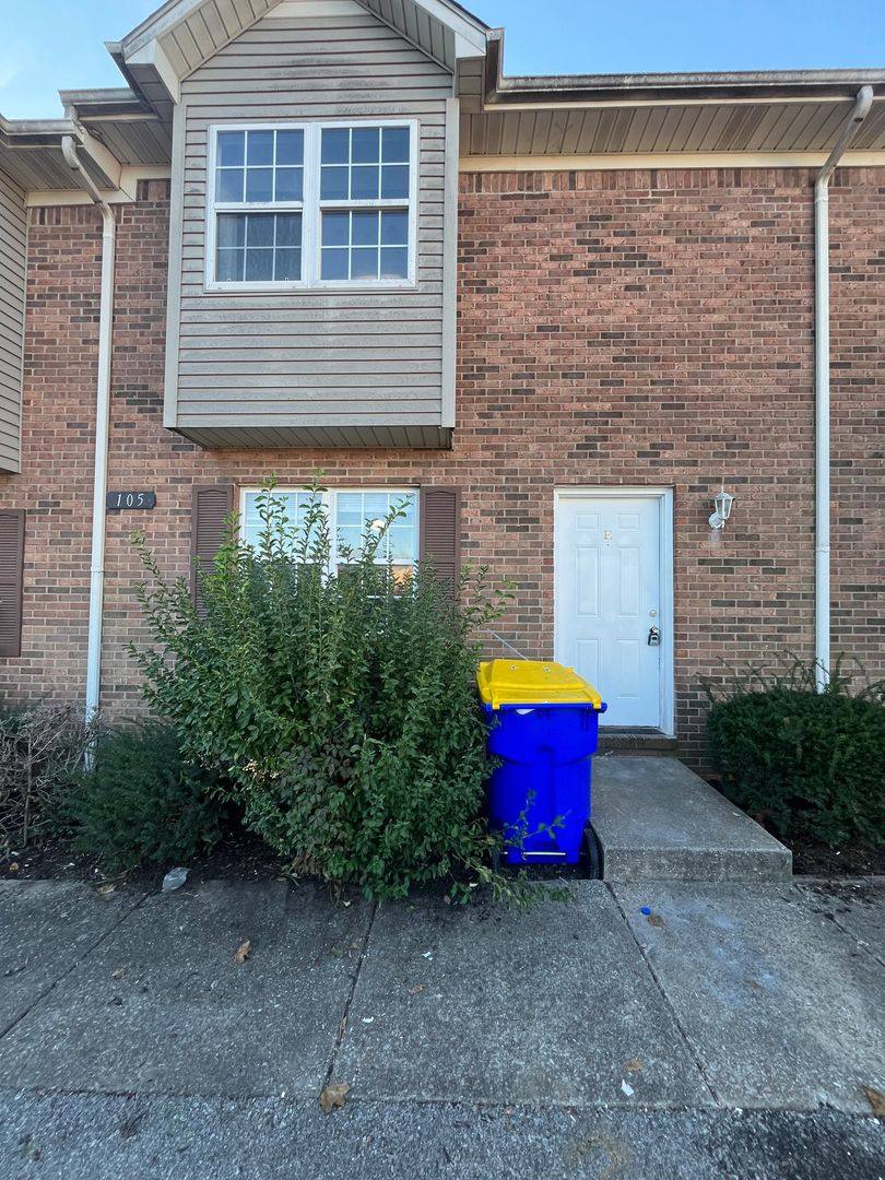Townhouse for rent at 105 Hillridge Court, Bowling Green, KY 42101