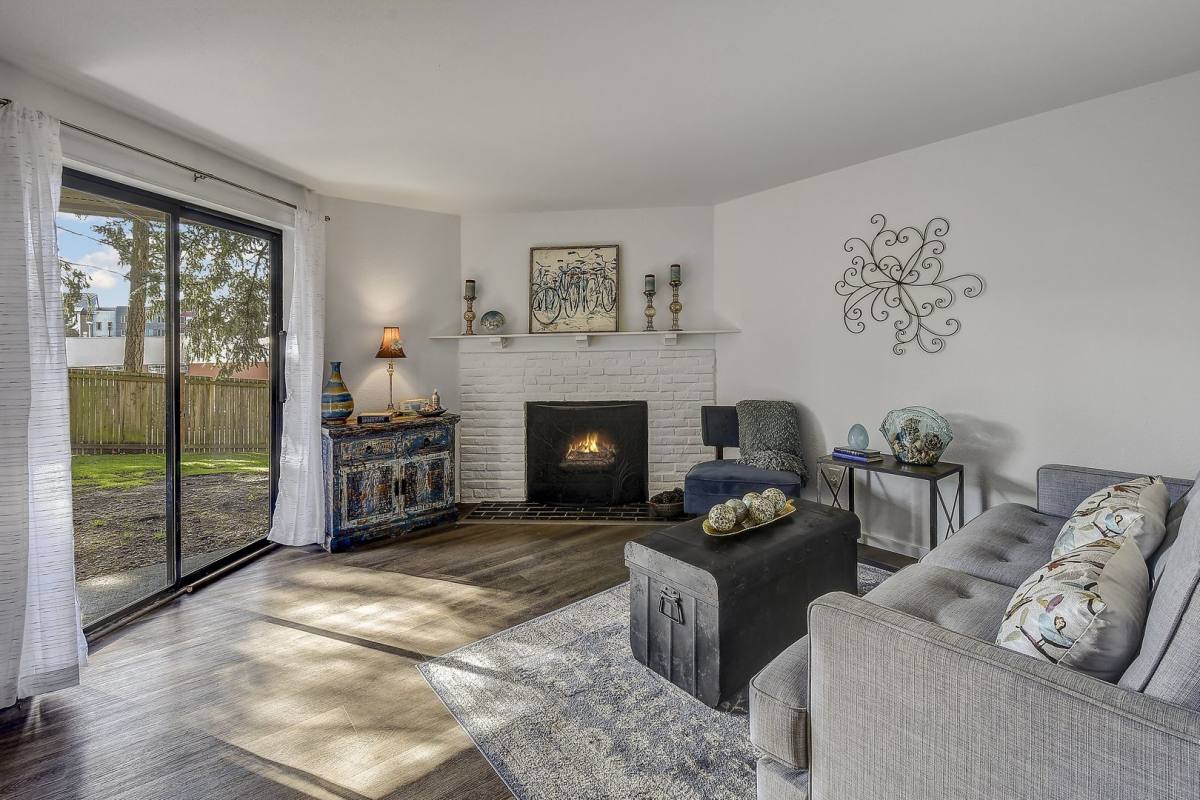 Apartment for rent at 12505 NE 116th St #A17, Kirkland, WA 98034