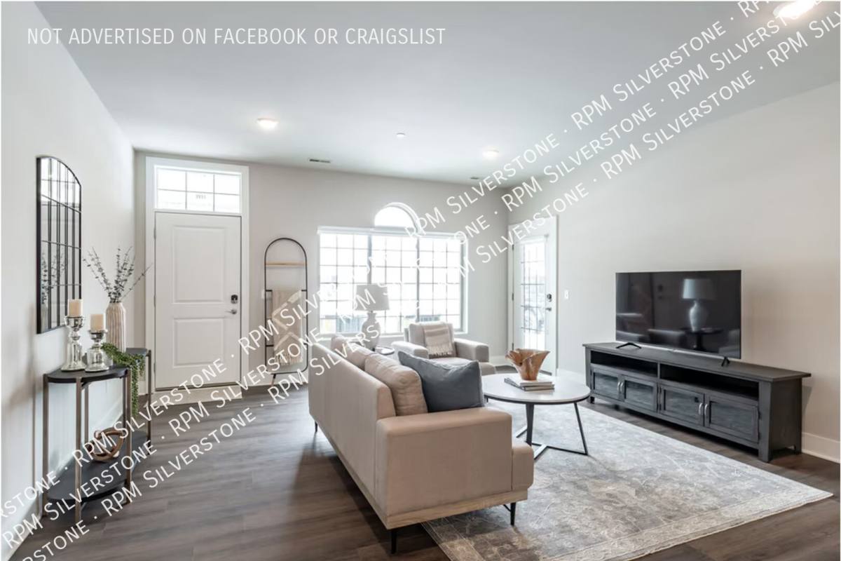 Apartment for rent at 2826 Barrington Square, Auburn Hills, MI 48326