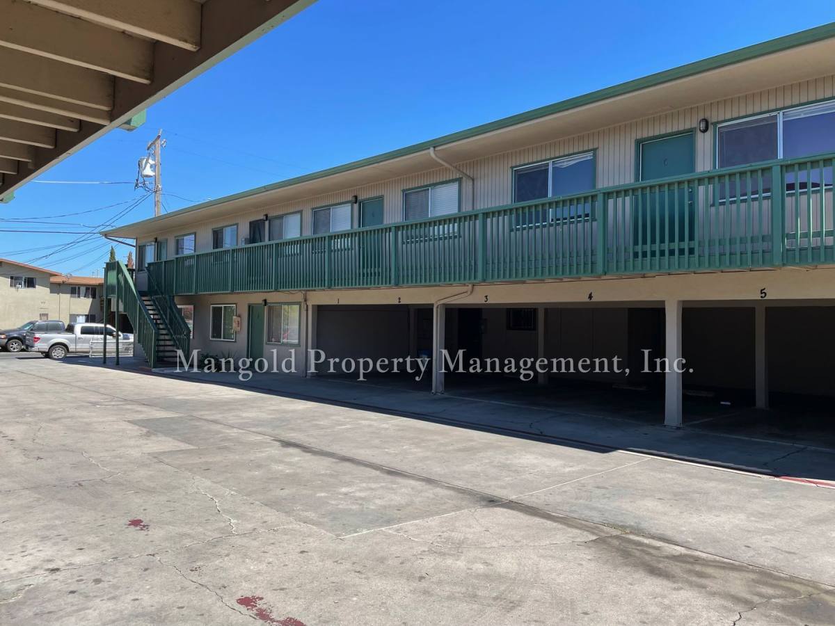 Apartment for rent at 726 Kilbreth Ave, Salinas, CA 93905
