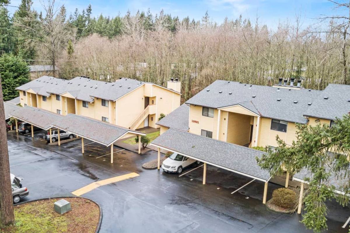 Apartment for rent at Sherwood, 12815 & 12821 123rd St Court E, Puyallup, WA 98374
