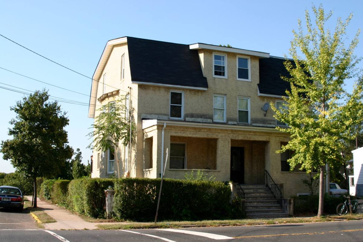 Apartment for rent at 79 Huntington St, New Brunswick, NJ 08901