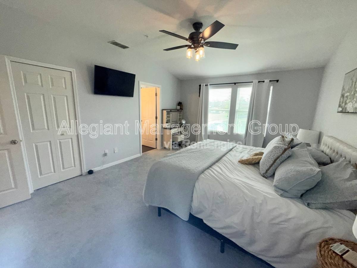 Townhouse for rent at 1589 Plumeria Place, Oviedo, FL 32765