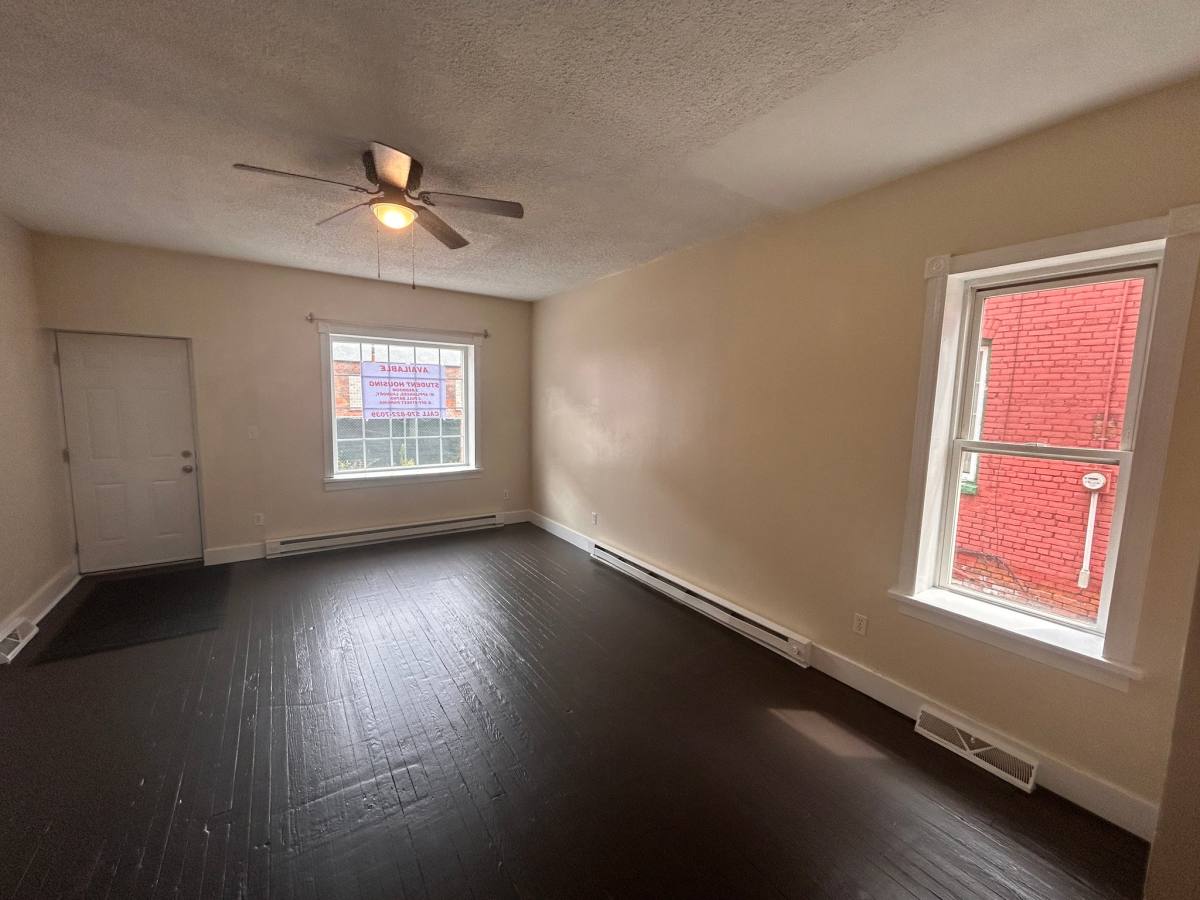 Townhouse for rent at 34 Meyers Court, Wilkes Barre, PA 18701