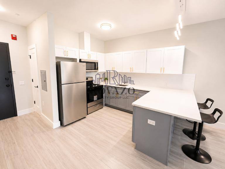 Apartment for rent at 130 Ellis Ave #204, Irvington, NJ 07111