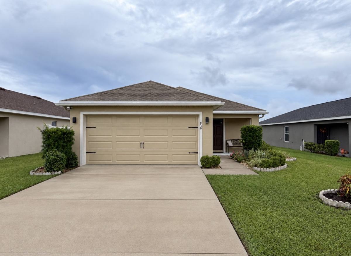 House for rent at 839 Orleans Dr, Eagle Lake, FL 33839