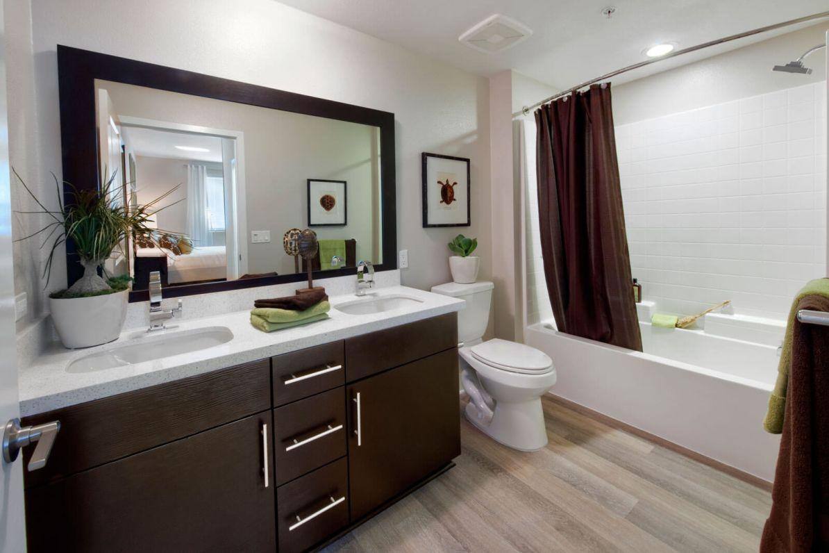 Apartment for rent at 7491 Edinger Avenue, 7461 Edinger Ave, Huntington Beach, CA 92647