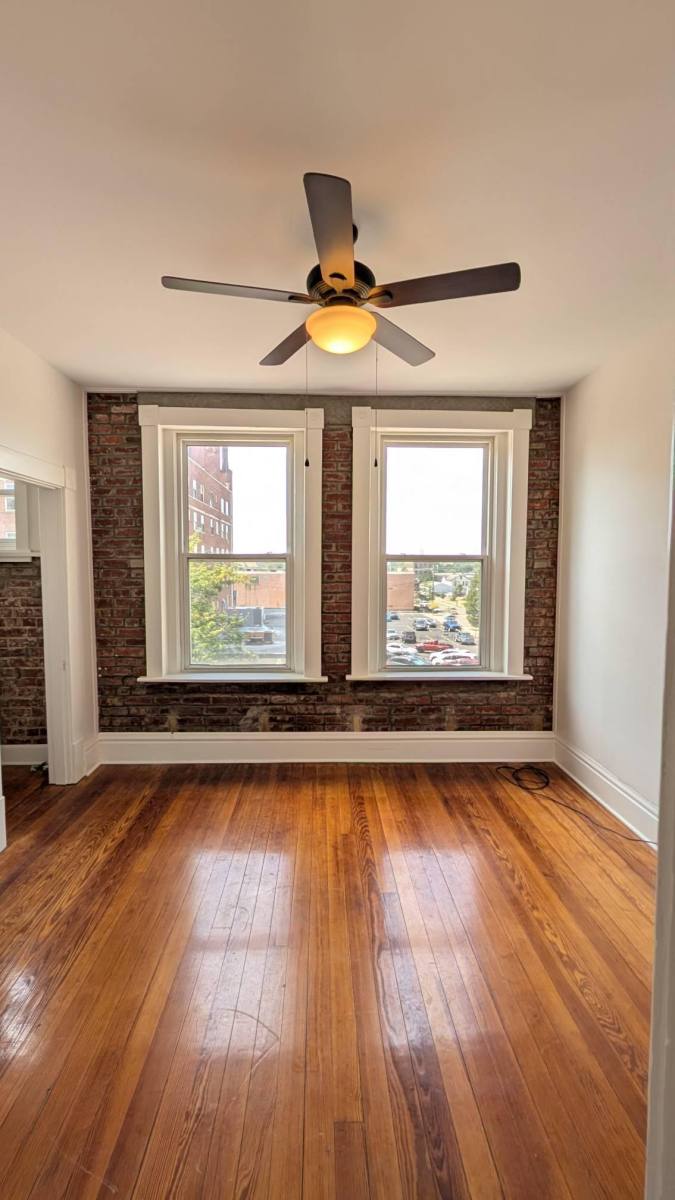 Apartment for rent at 128 N Broad St #1, Lancaster, OH 43130