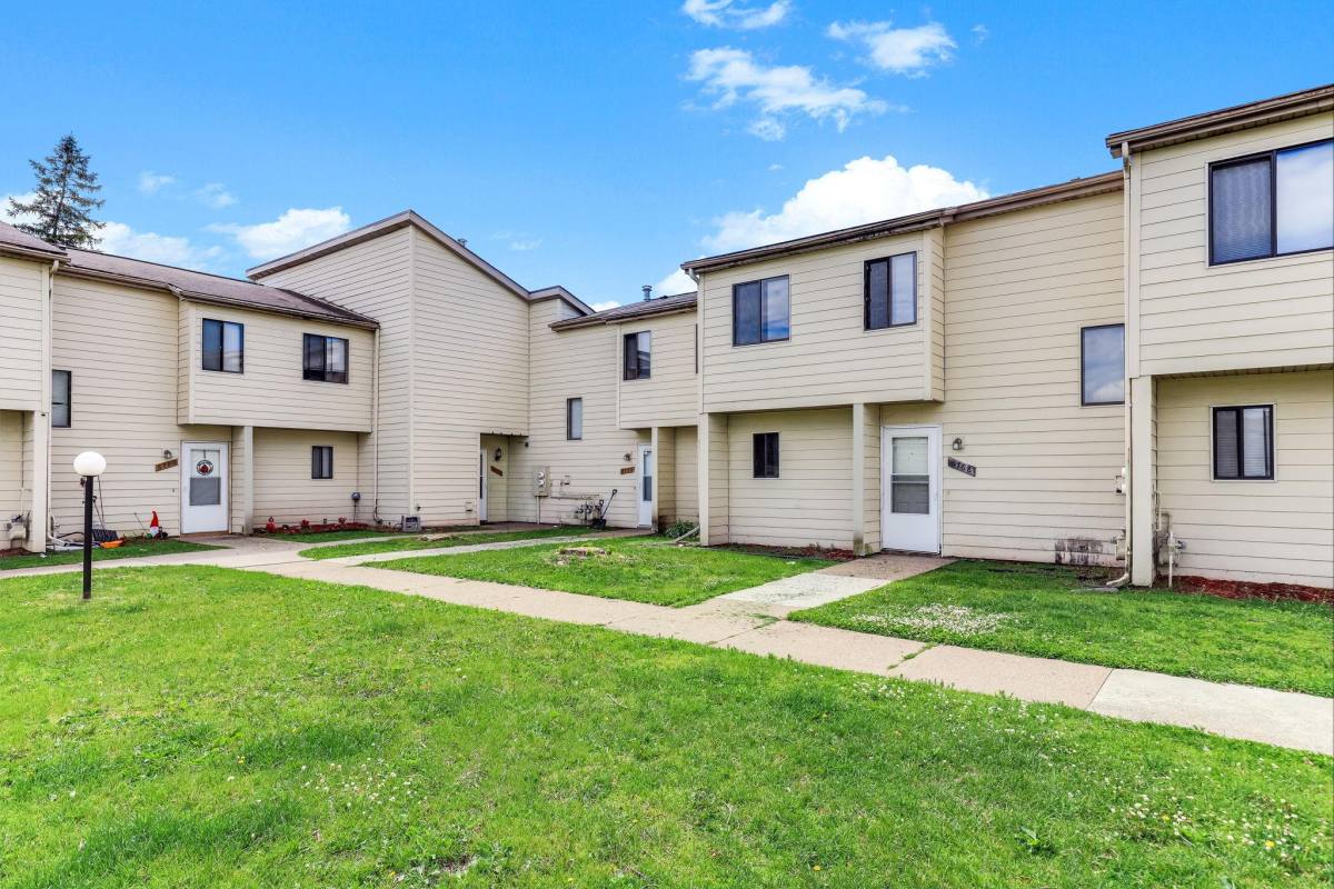 6813 Grimes Place N, Minneapolis, MN 55429 - Townhouse for Rent