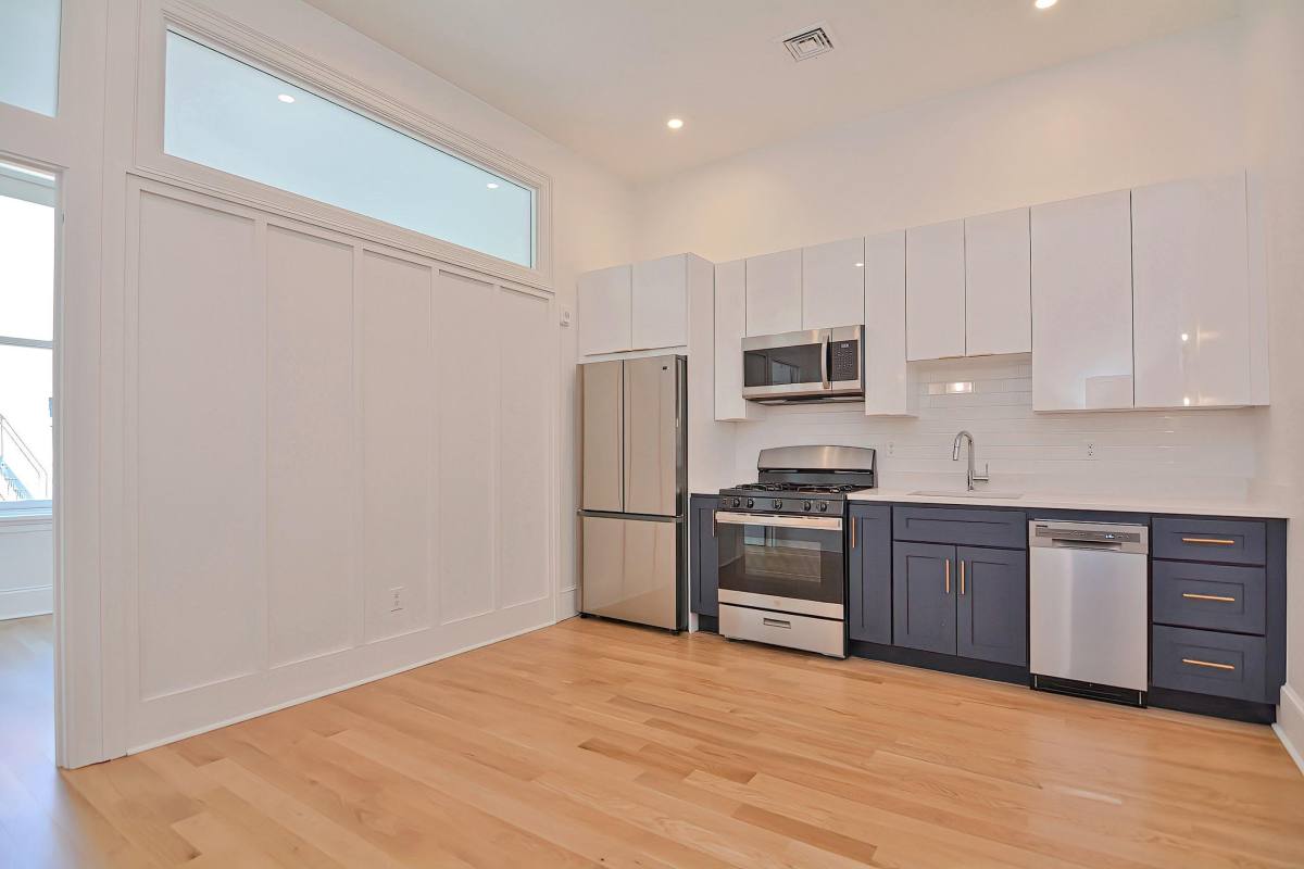 Apartment for rent at 244 Weybosset St #303, Providence, RI 02906