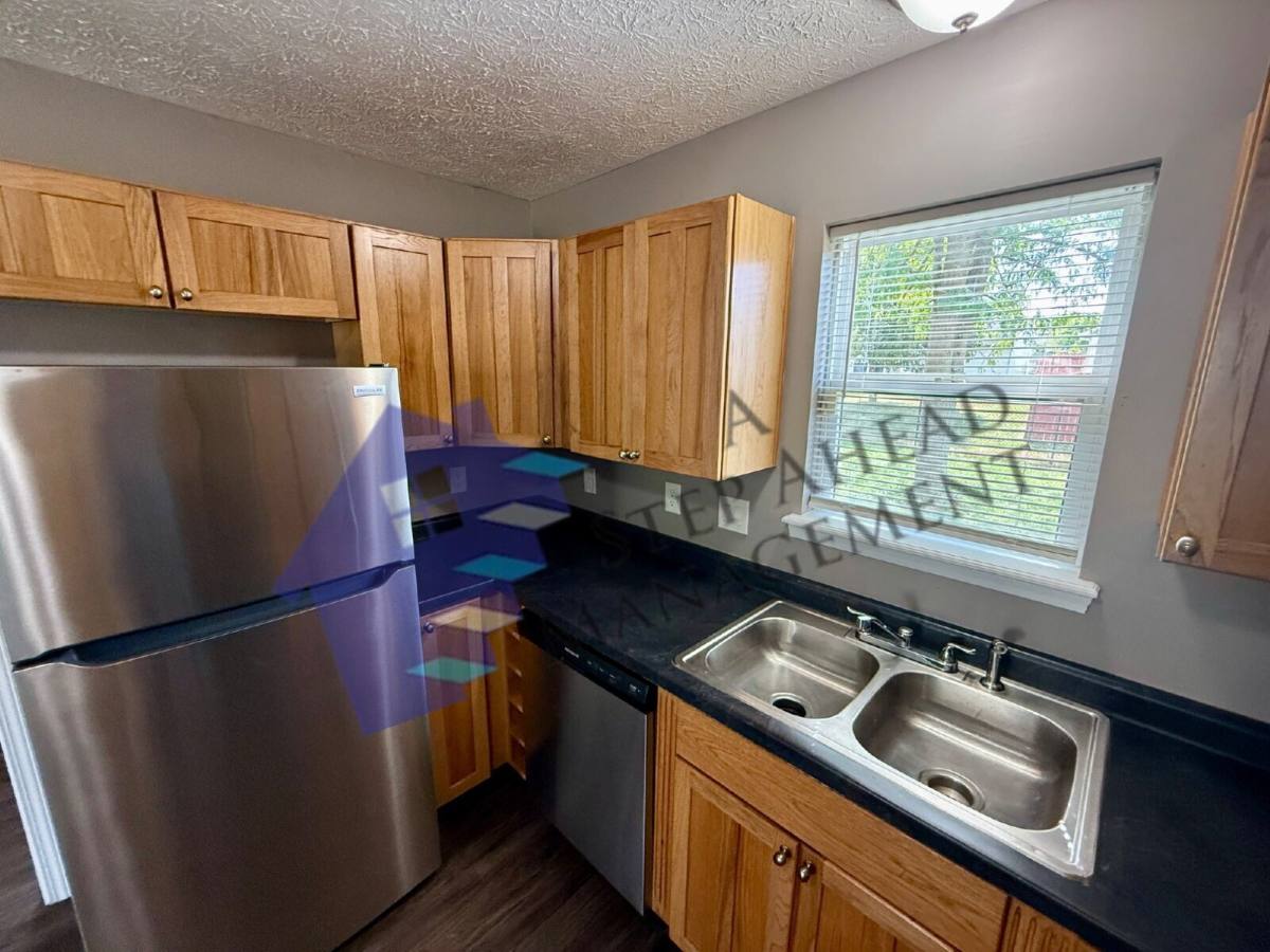 House for rent at 11129 Waterfield Place, Indianapolis, IN 46235