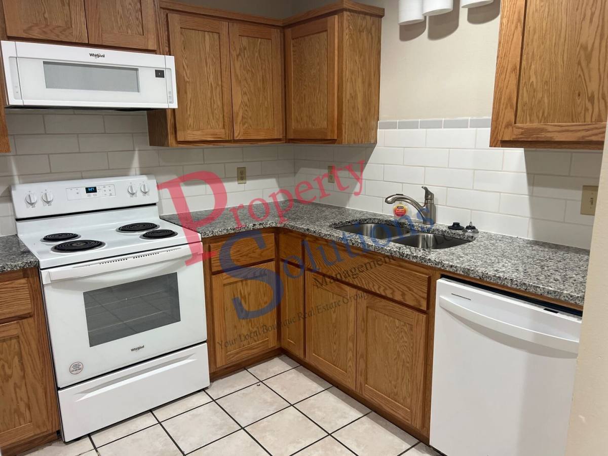 Apartment for rent at 608 Rolling Hills Dr #B, Tahlequah, OK 74464