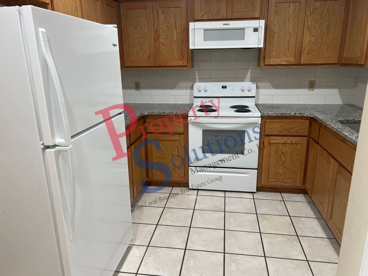 Apartment for rent at 608 Rolling Hills Dr #B, Tahlequah, OK 74464