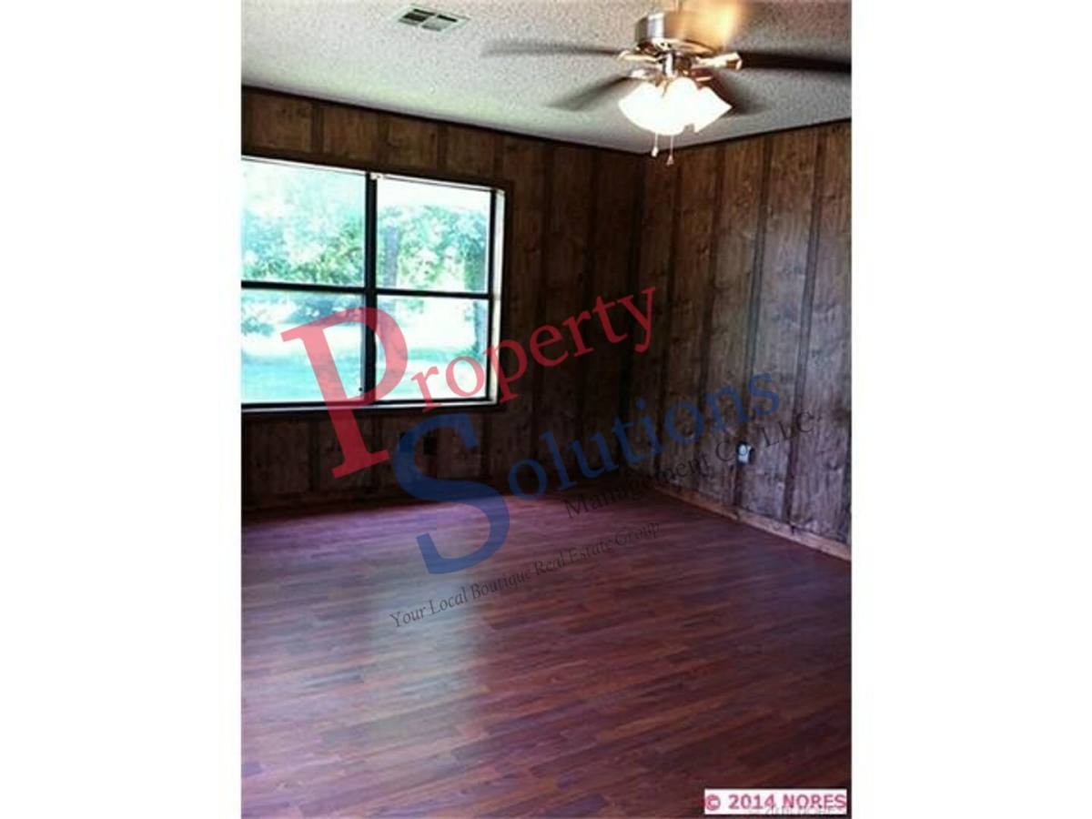 House for rent at 313 N College Ave, Tahlequah, OK 74464