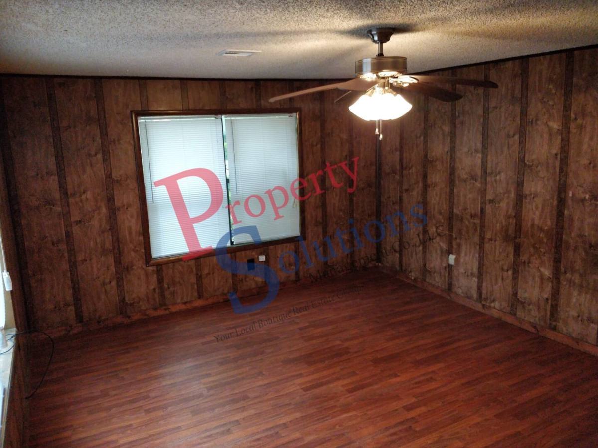 House for rent at 313 N College Ave, Tahlequah, OK 74464
