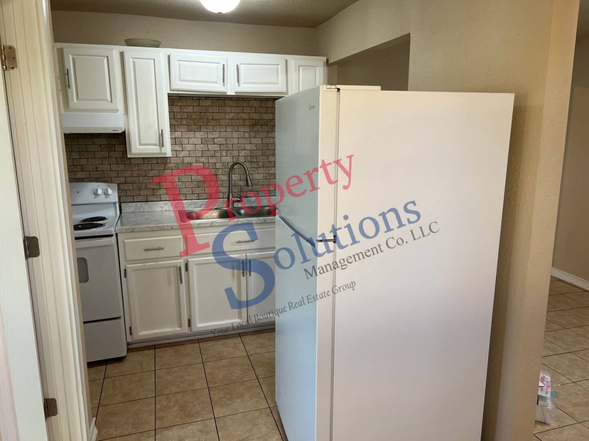 Apartment for rent at 213 W Seneca St #1, Tahlequah, OK 74464