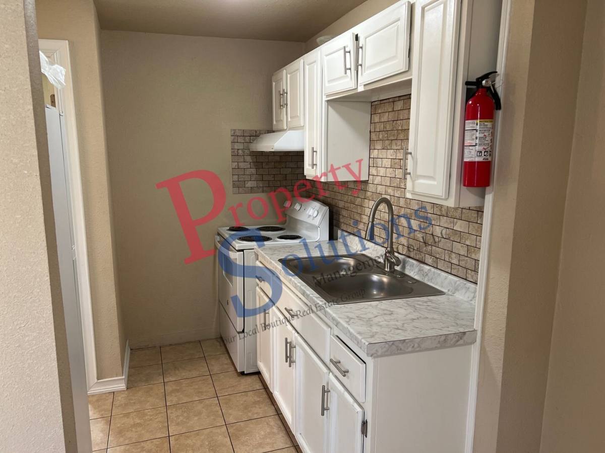 Apartment for rent at 213 W Seneca St #1, Tahlequah, OK 74464