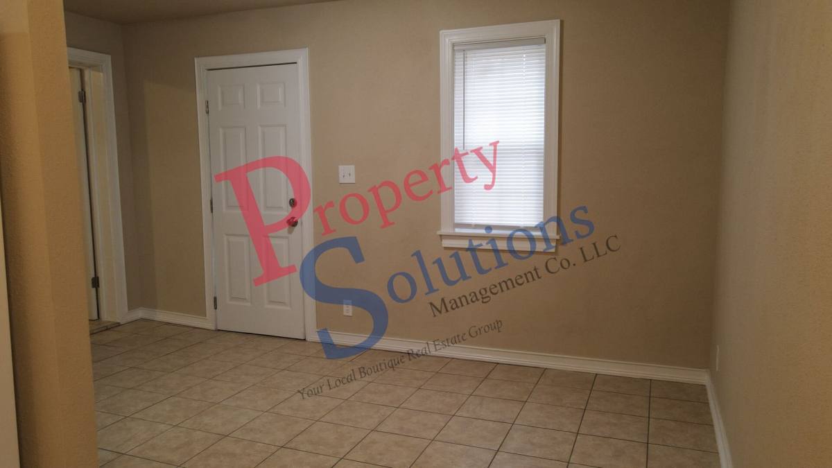 Apartment for rent at 213 W Seneca St #1, Tahlequah, OK 74464