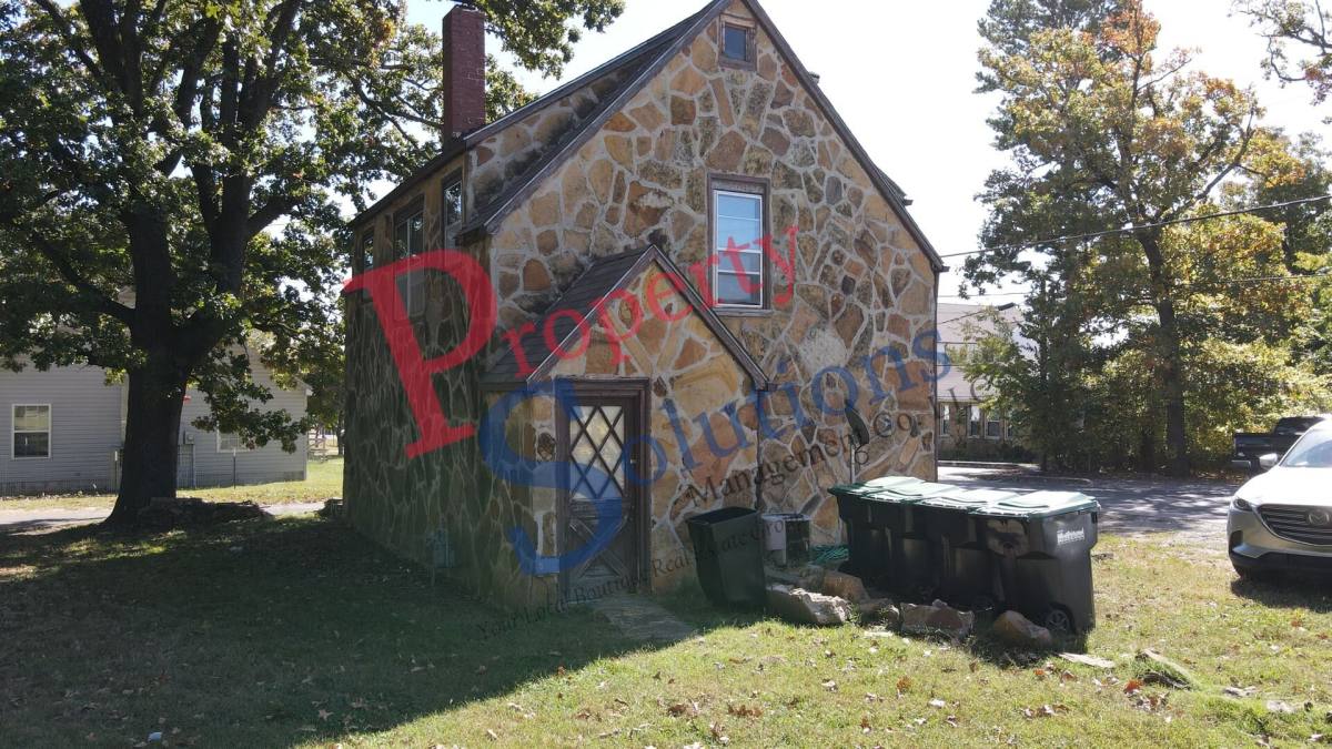 Apartment for rent at 101 Crafton, Tahlequah, OK 74464