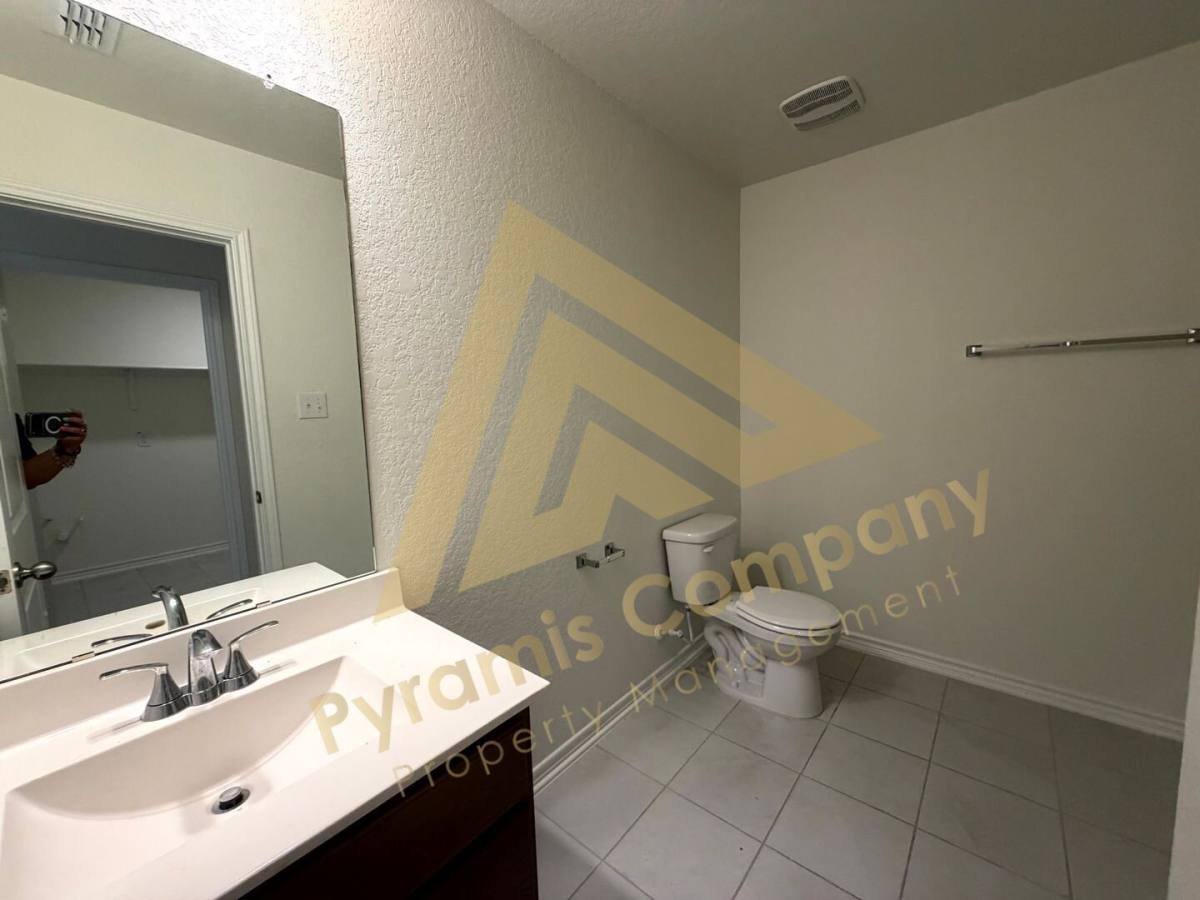 House for rent at 4554 Otra Dr, San Antonio, TX 78222