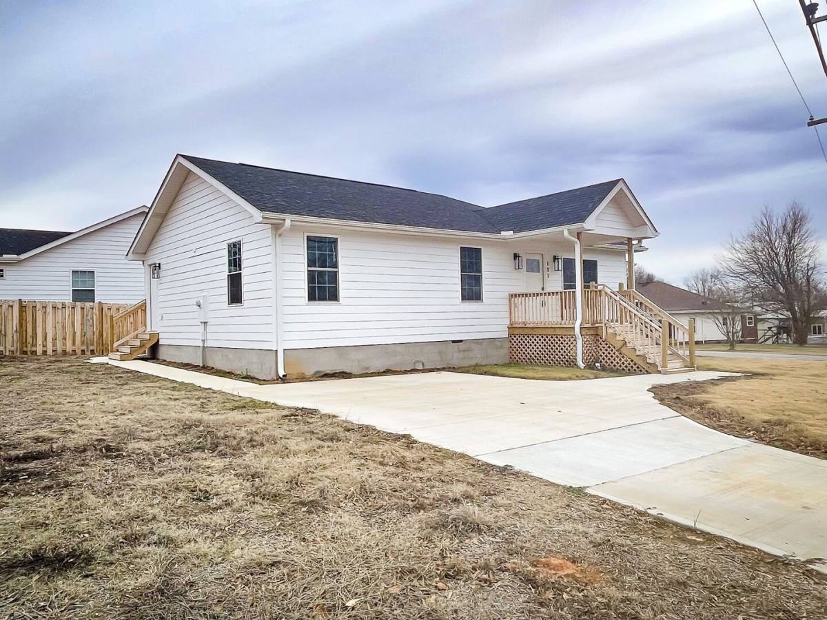 House for rent at 101 Elmer St, Greer, SC 29651