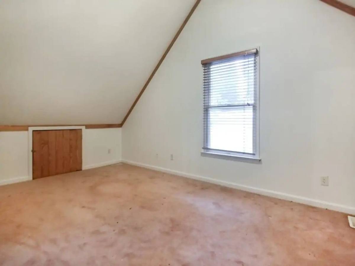 House for rent at 1315 Lake Cunningham Rd, Greer, SC 29651