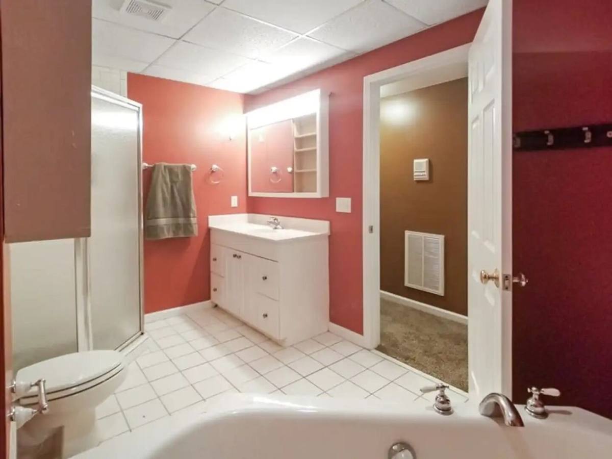 House for rent at 1315 Lake Cunningham Rd, Greer, SC 29651