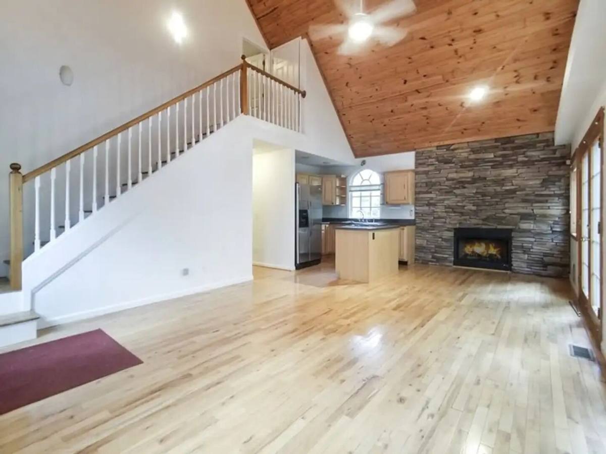 House for rent at 1315 Lake Cunningham Rd, Greer, SC 29651