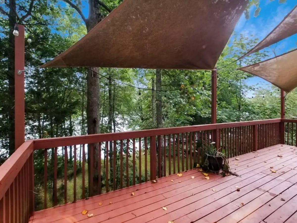 House for rent at 1315 Lake Cunningham Rd, Greer, SC 29651