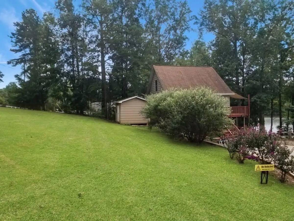 House for rent at 1315 Lake Cunningham Rd, Greer, SC 29651