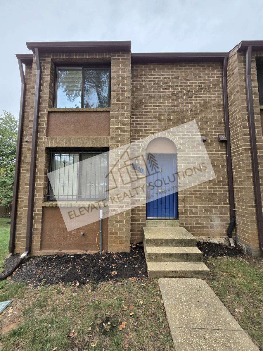Townhouse for rent at 3130 Cherry Rd NE #1, Washington, DC 20018