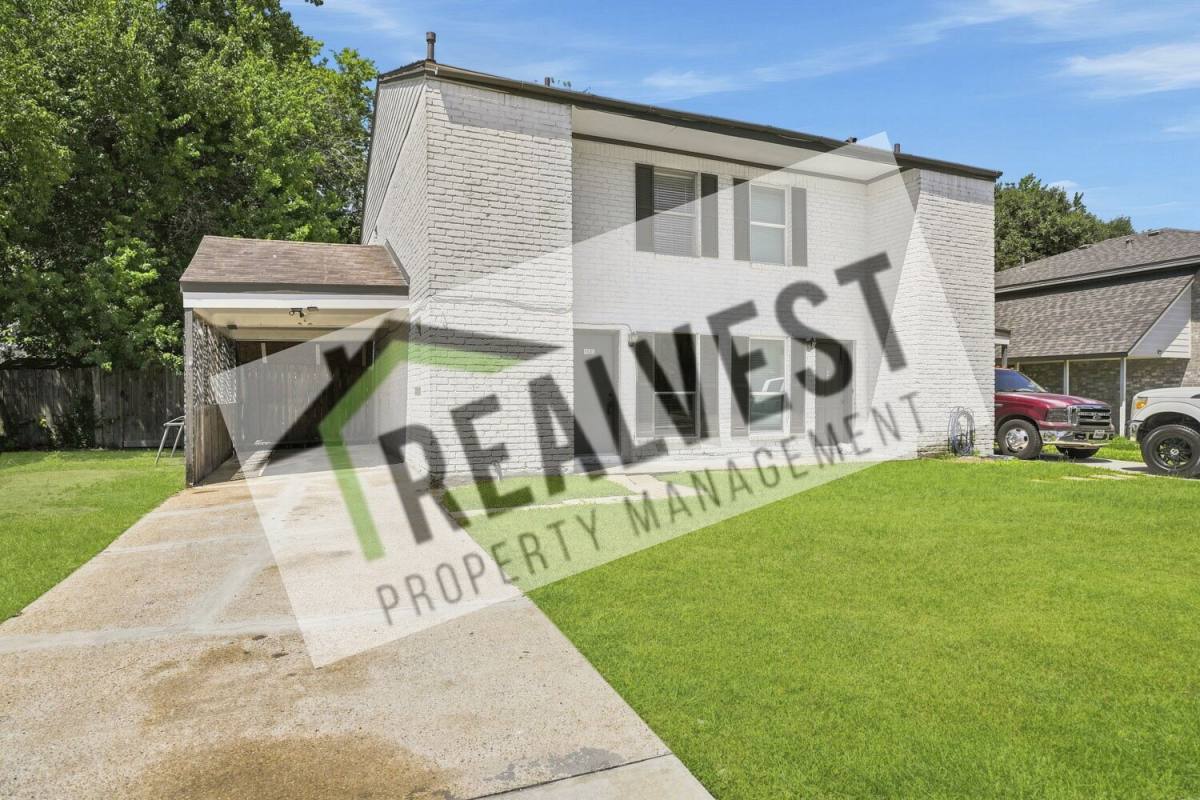 House for rent at 4605 Orange Circle N, Pearland, TX 77581