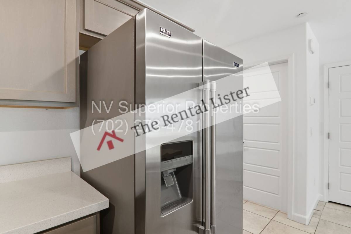 Townhouse for rent at 3501 Arcadian King Ave, Las Vegas, NV 89106