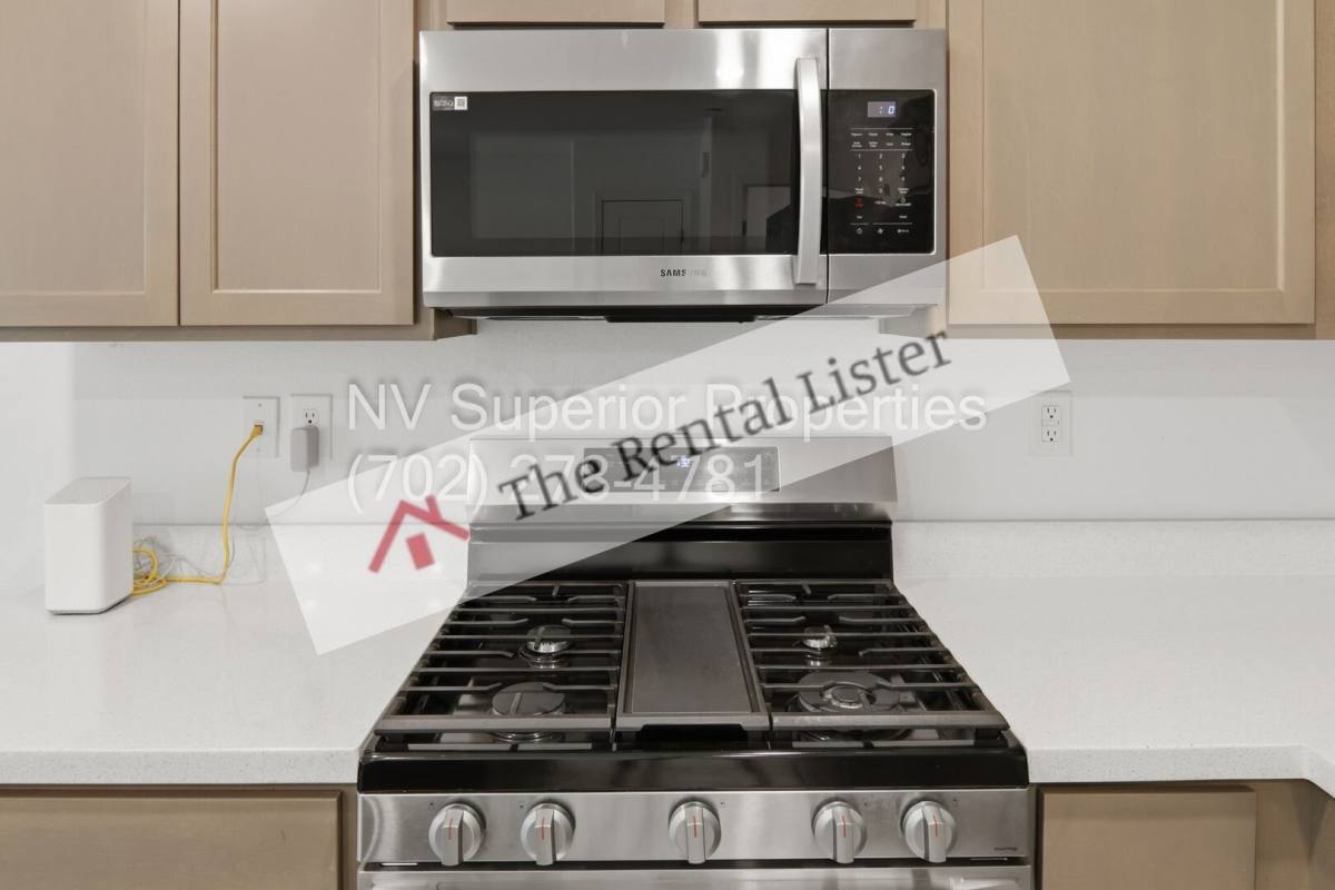 Townhouse for rent at 3501 Arcadian King Ave, Las Vegas, NV 89106