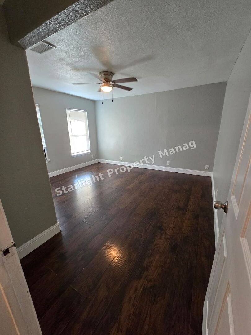 House for rent at 1718 Commercial Ave #B, San Antonio, TX 78221
