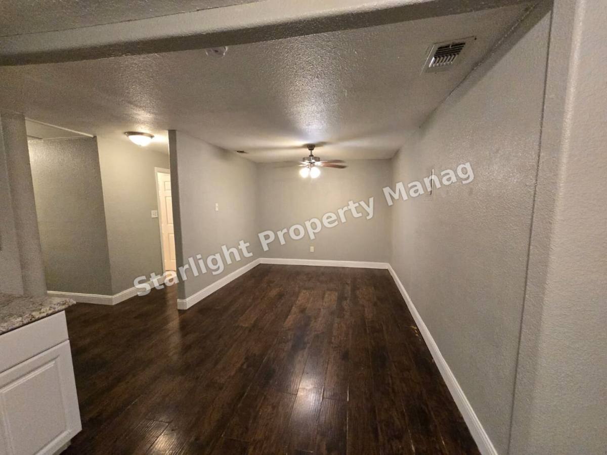 House for rent at 1718 Commercial Ave #B, San Antonio, TX 78221