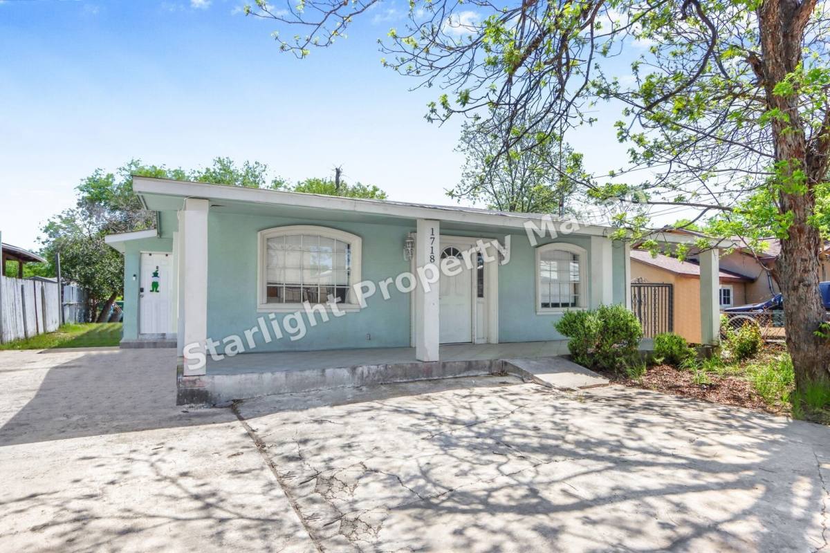 House for rent at 1718 Commercial Ave #B, San Antonio, TX 78221