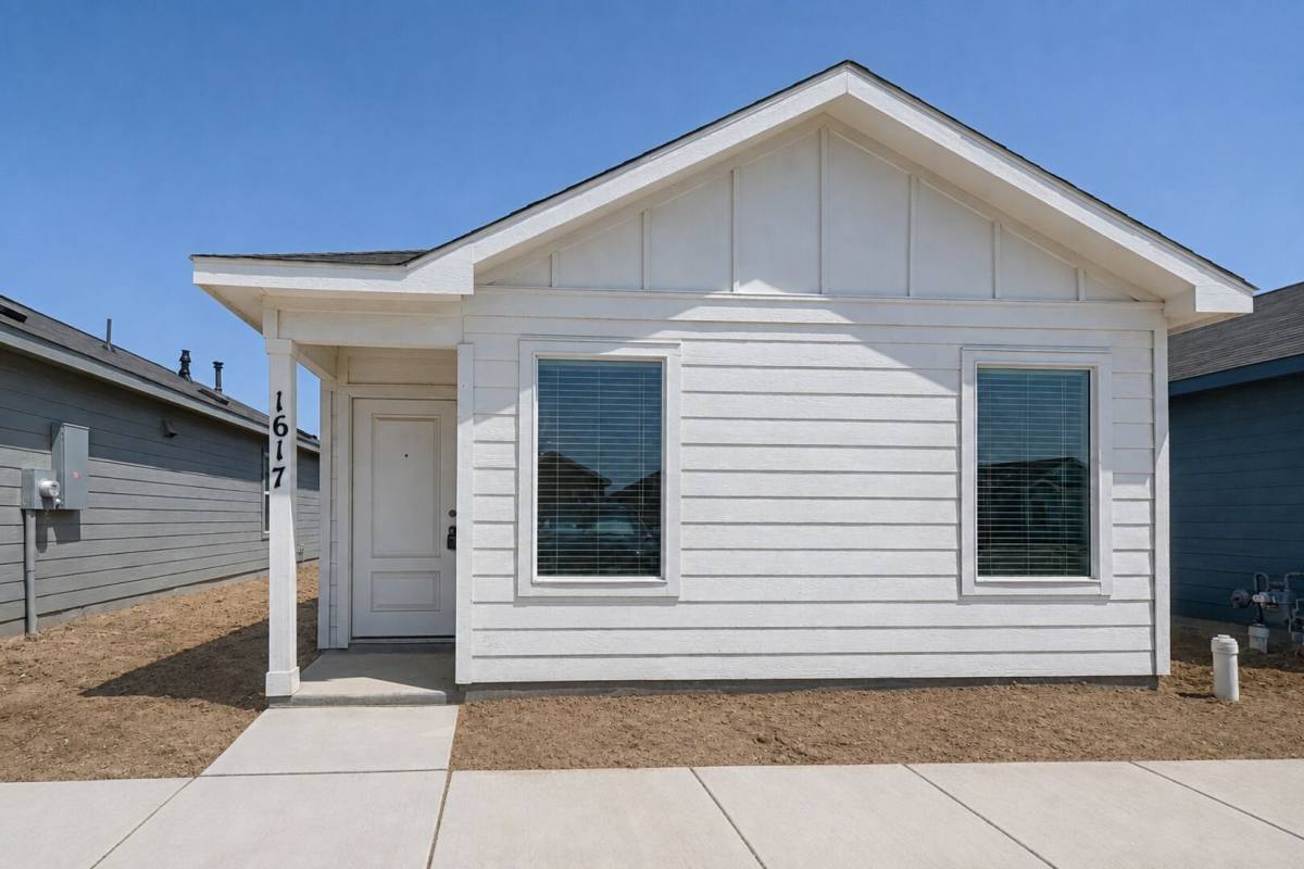 Condo for rent at 1617 Verdin Rd, Fort Worth, TX 76140