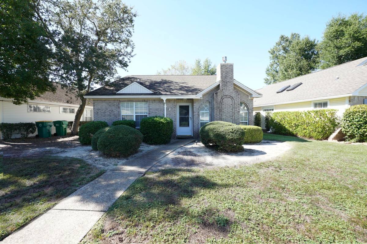 House for rent at 243 Parkwood Circle, Niceville, FL 32578