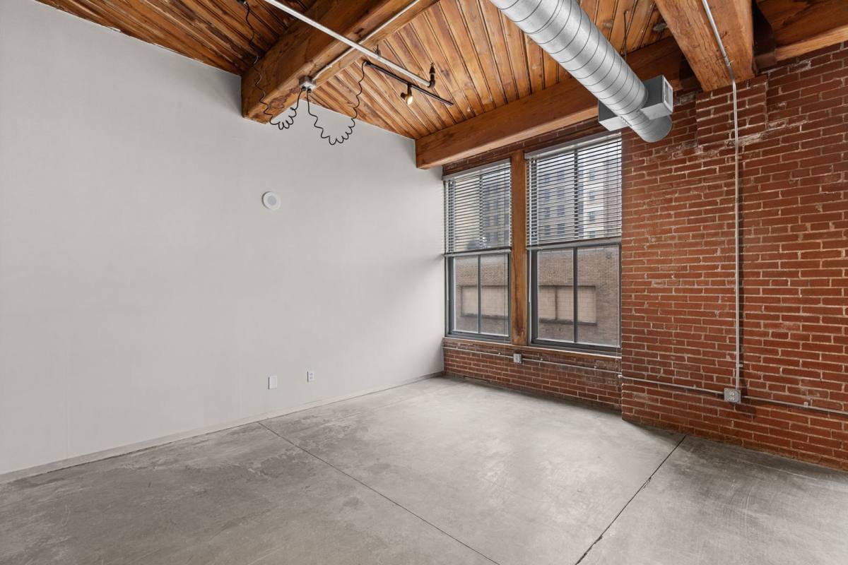Apartment for rent at 500 N 13th St, St. Louis, MO 63103
