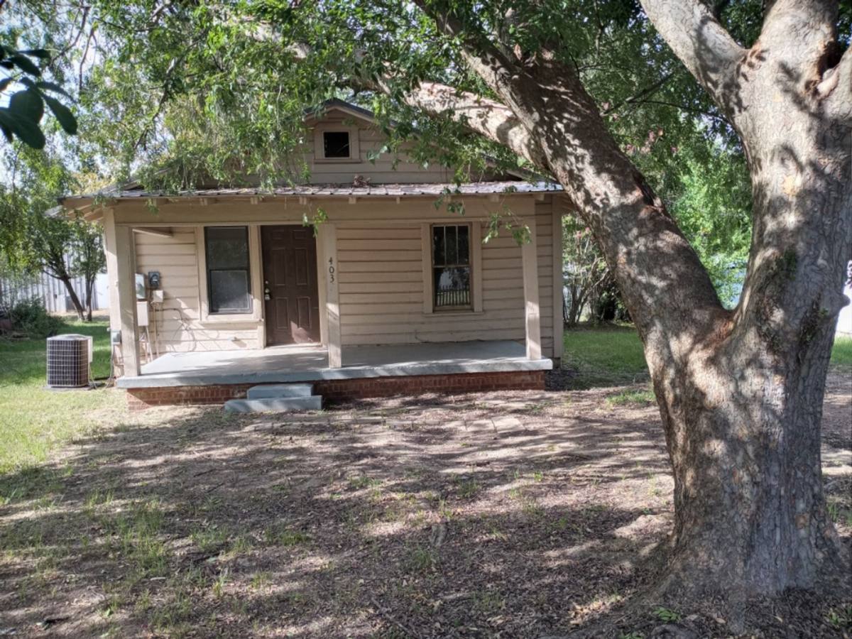 House for rent at 403 Marietta St, Queen City, TX 75572