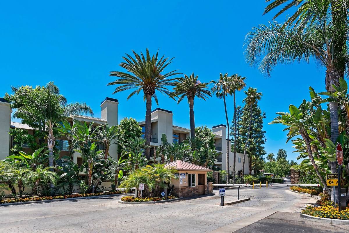 Condo for rent at 21450 Burbank Blvd #120, Woodland Hills, CA 91367