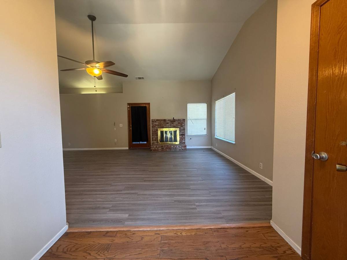 House for rent at 1105 S Jeffrey Court, Visalia, CA 93292