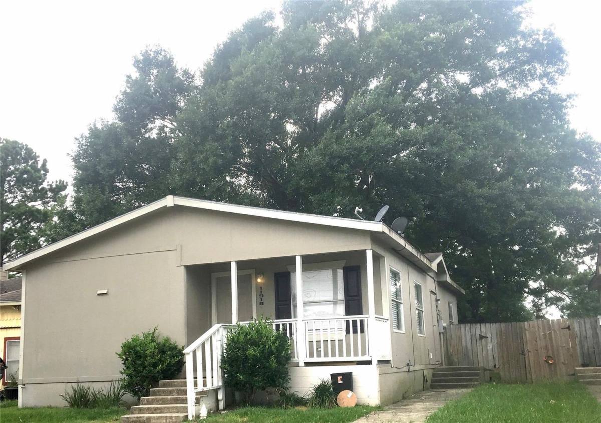 House for rent at 11915 Greenspark Lane, Houston, TX 77044