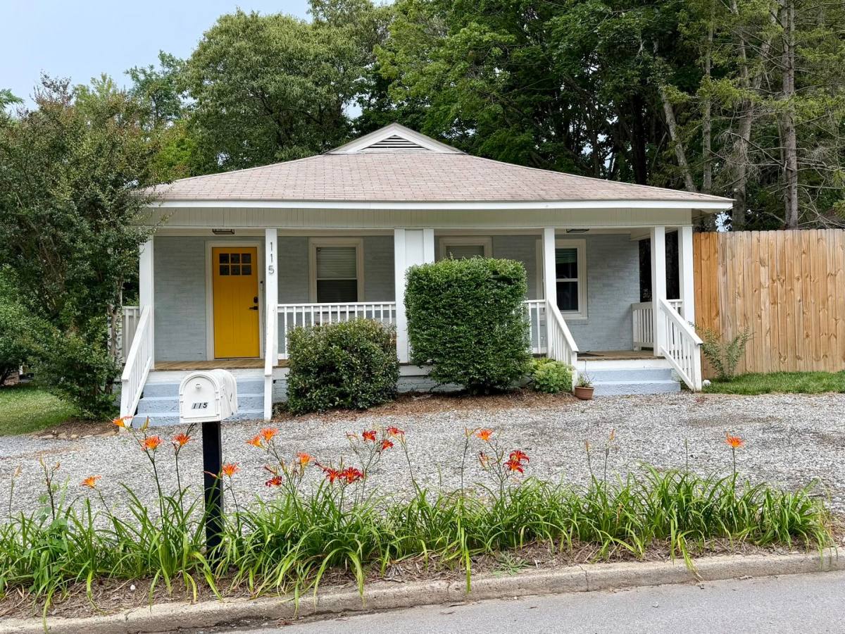House for rent at 115 Powell St, Swannanoa, NC 28778