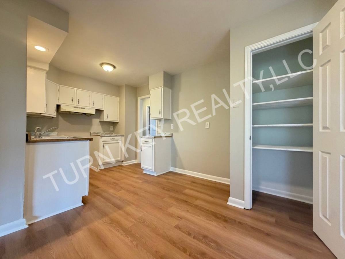 House for rent at 1001 Hillandale Dr, Fairfield, AL 35064