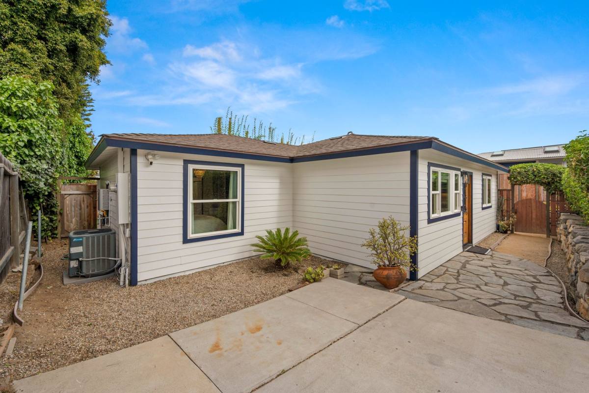 House for rent at 802 1 2 Stevens Ave, Solana Beach, CA 92075